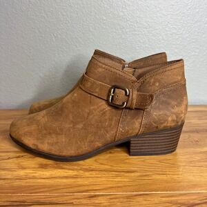 Clarks Adreena Mid Bootie Dark Tan Size 9 Short Ankle Boot Distressed NEW